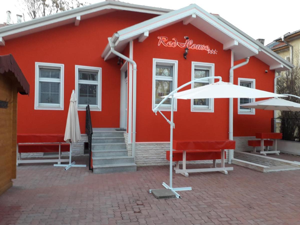 Red House Hotel Kjusztendil Kültér fotó